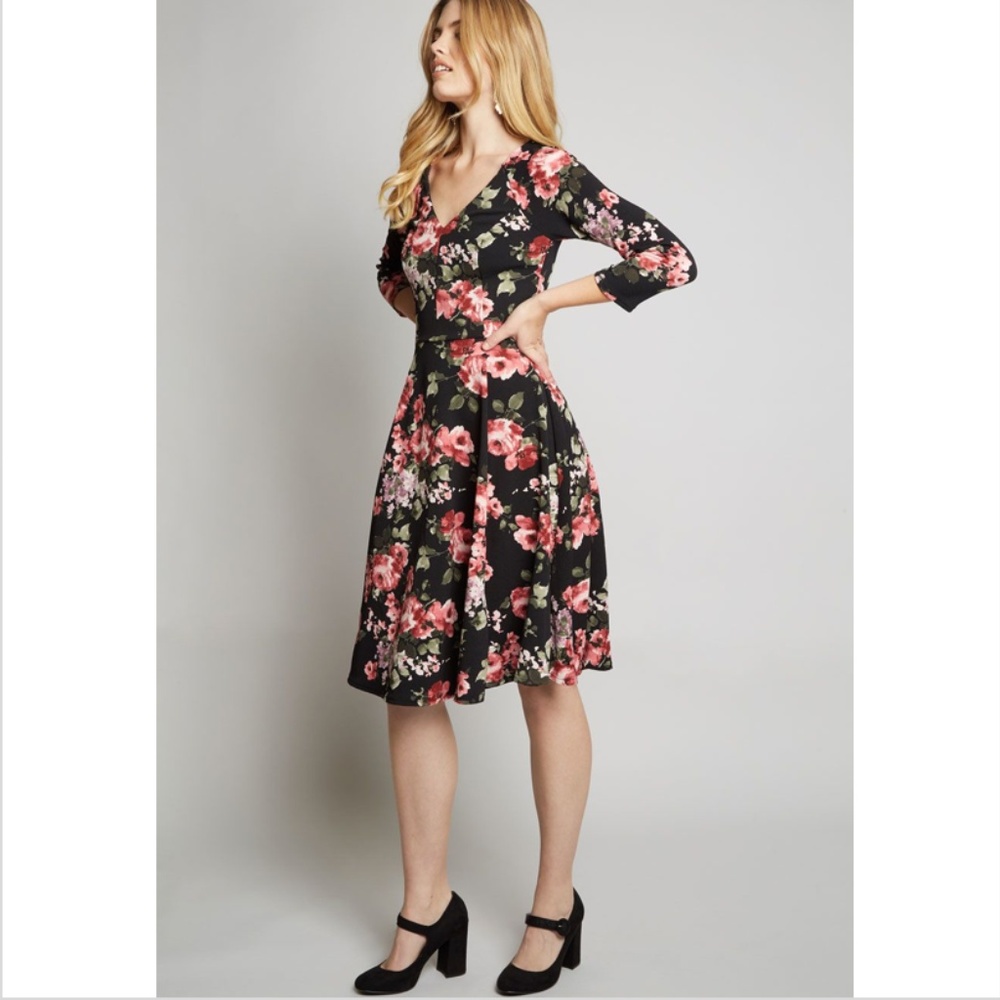 Modcloth Date Night Done Right 3/4 Sleeve Dress